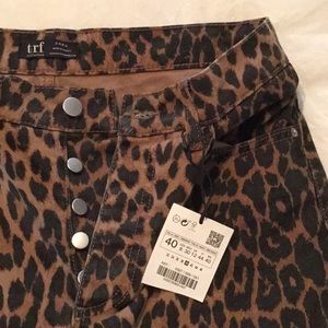 Leopard jeans